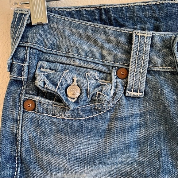 True Religion Distressed Sophie Denim Bermuda Shorts Blue Women’s Size 25 - Picture 3 of 13